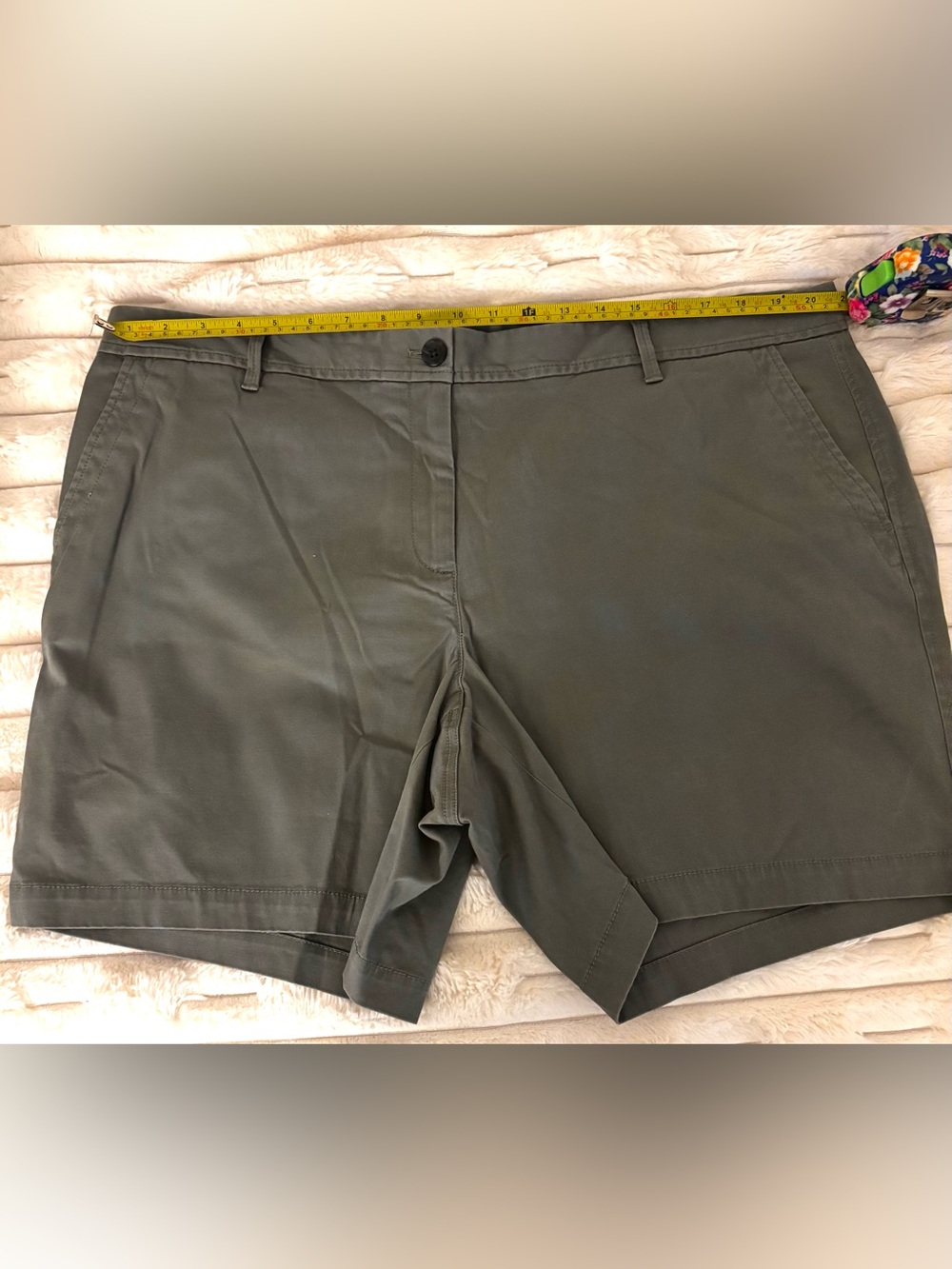Talbots Relaxed Chino Shorts - Olive Green - Picture 5 of 6